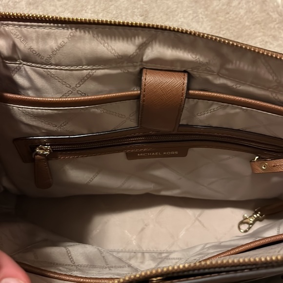 MICHAEL Michael Kors Bags Michael Kors Voyager Large Saffiano